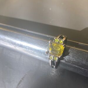 Yellow Crystal Accent Women's Ring - olive green gunmetal 7 new